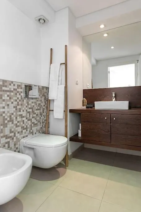 Lisbon Metro Apartment