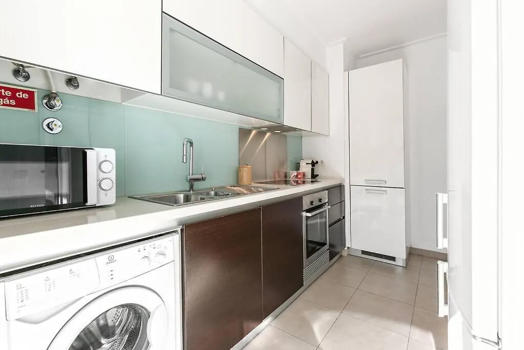 Lisbon Metro Apartment