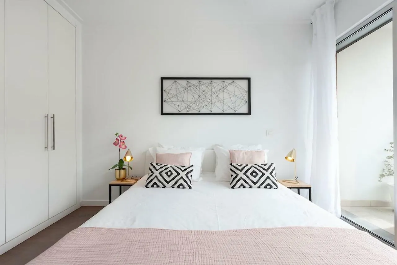 Lisbon Metro Apartment